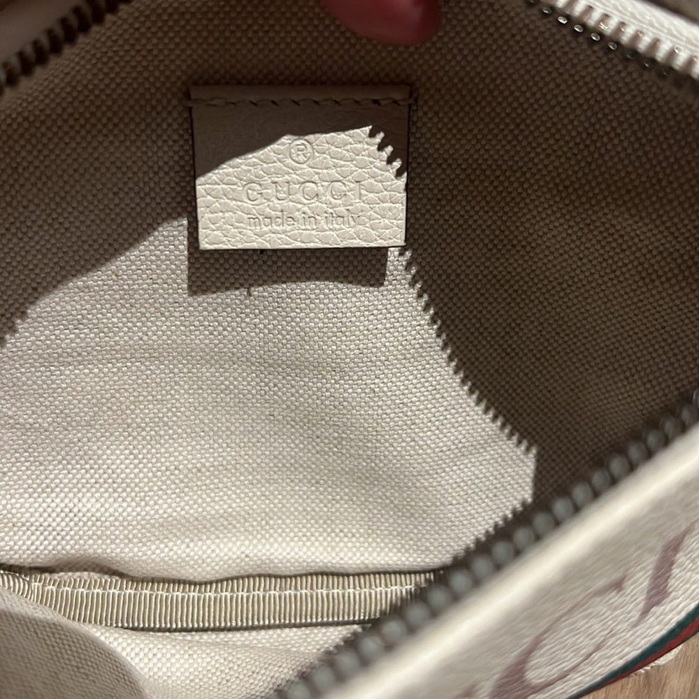 GUCCI Grained Calfskin Small Logo Belt Bag White - Picture 12 of 12
